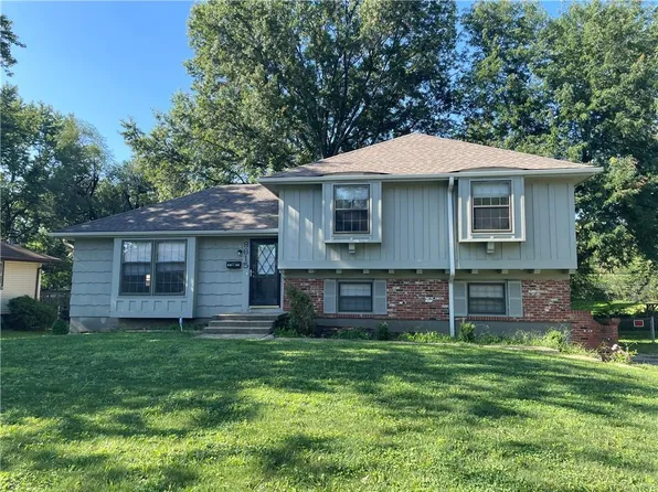 8615 E 106th St, Kansas City, MO 64134