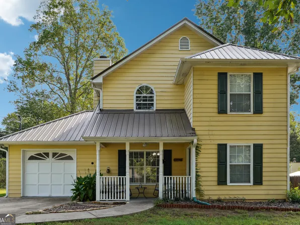 8935 Pine Tree Cir, Gainesville, GA 30506