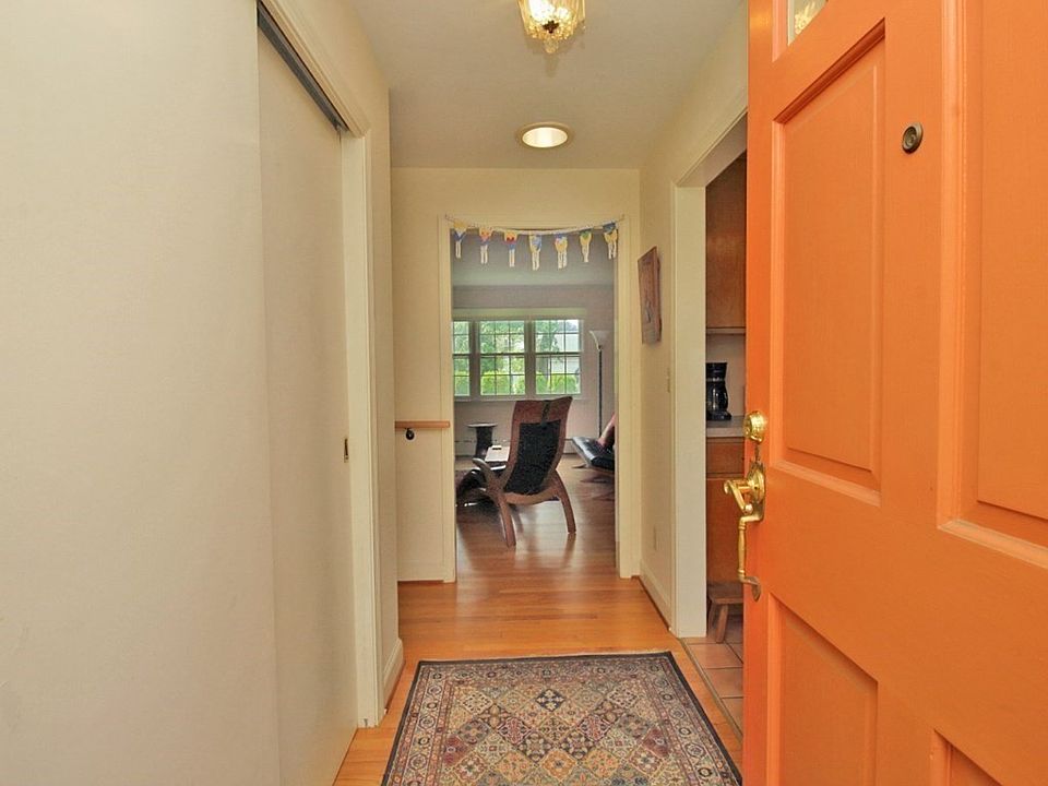 8 Cooke St Greenfield MA 01301 Zillow 8-cooke-st-greenfield-ma-01301-zillow