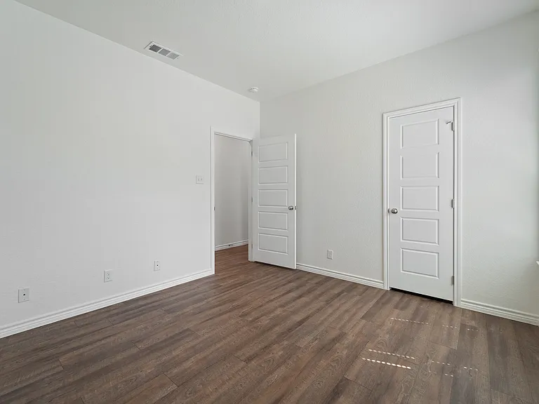 1110 Carlsberg Dr #B — Photo 14