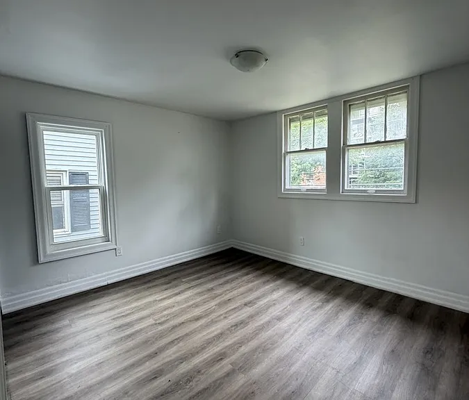 3403 Peter St #4 — Photo 6
