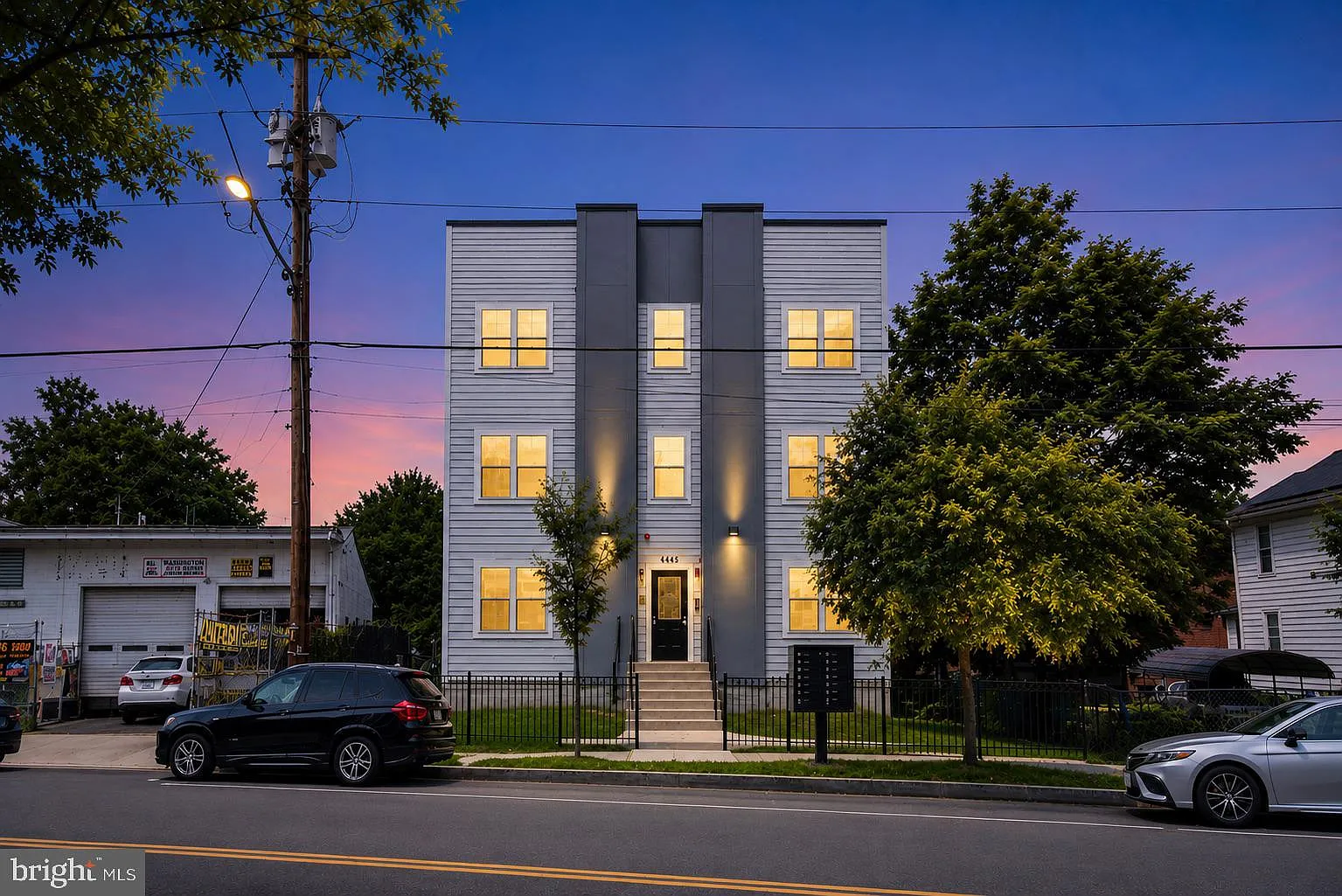 Deanwood — Photo 1
