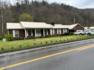 12072 Coal River Rd, Whitesville, WV 25209