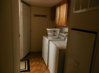 305 Mullis St, Dexter, GA 31019