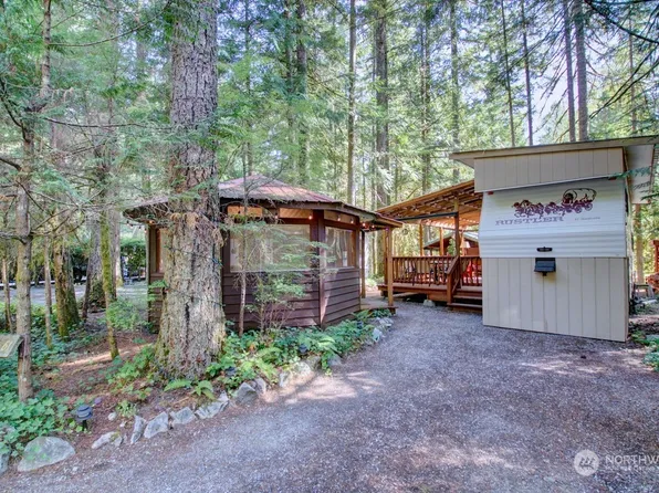 61 6 Riverside Drive, Deming, WA 98244