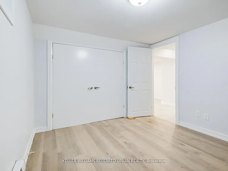2556 Lake Shore Blvd W #LOWER — Photo 19