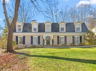 2801 Saint Regis Rd, Greensboro, NC 27408