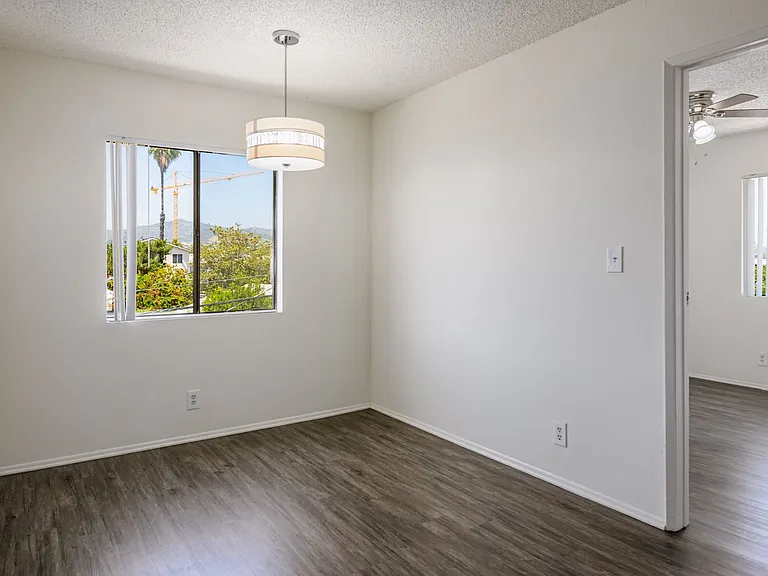 5533 Barton Ave — Photo 7