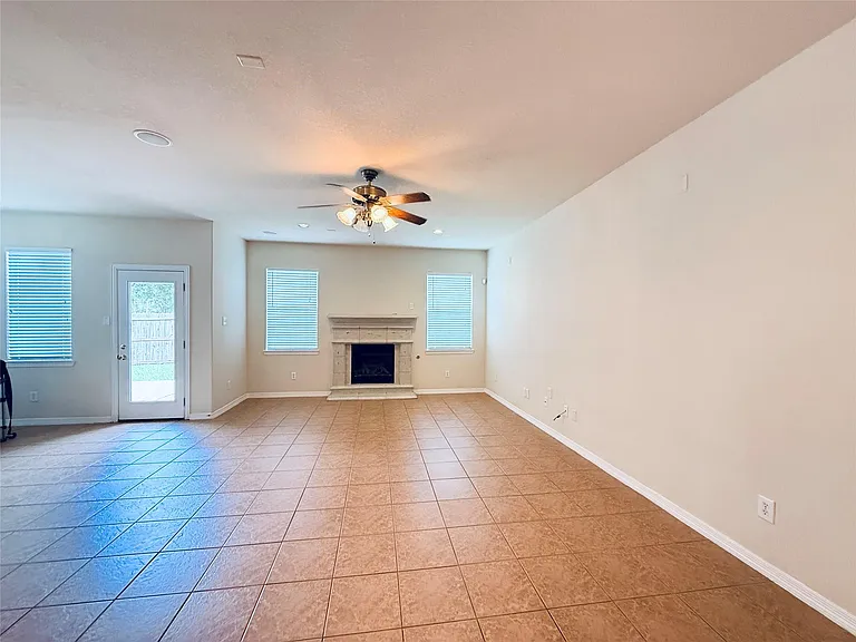 2722 Palermo Ct — Photo 5