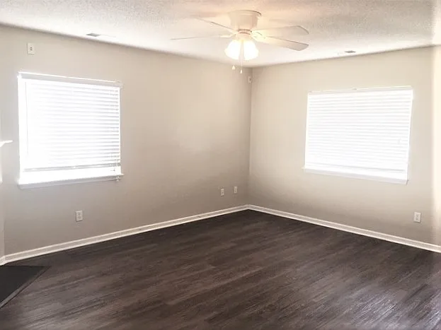 8021 Old London Rd — Photo 6