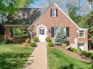 1419 Andrew Dr, Saint Louis, MO 63122