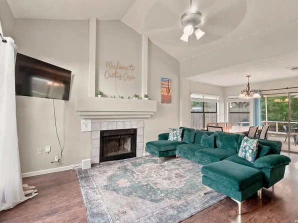 10218 BARRON FLD, San Antonio, TX 78245
