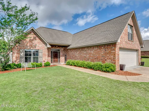 107 Ashwood Pl, Pearl, MS 39208