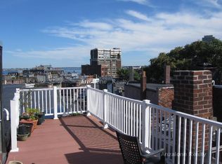 10 Garden Court St #2, Boston, MA 02113