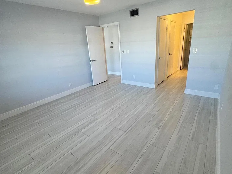 6521 Bay Club Dr #4 — Photo 5