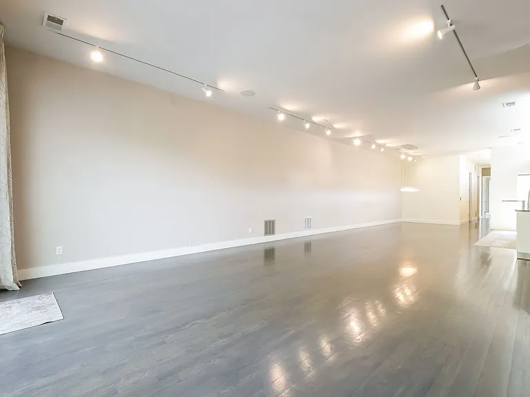 3140 Zuni St — Photo 3