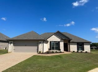 41 Walnut Grove Cv, Jackson, TN 38305