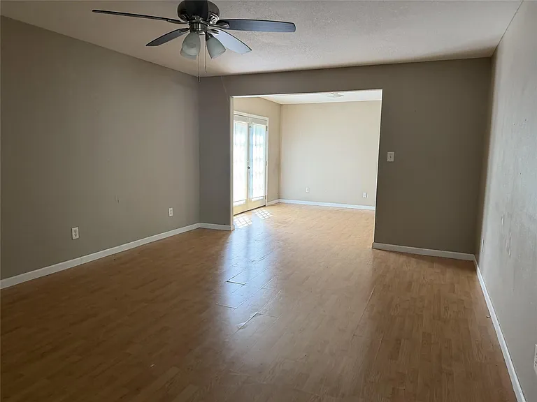 6005 Beech Dr — Photo 5