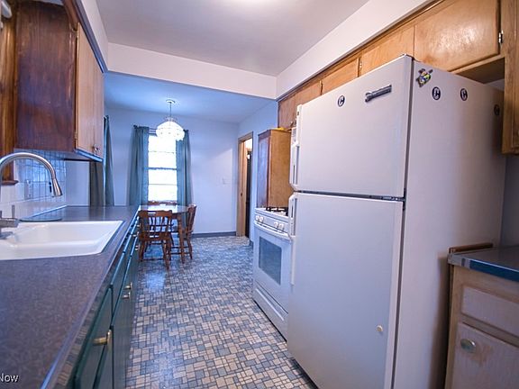 4th image of 5591 Briarcliff Dr
