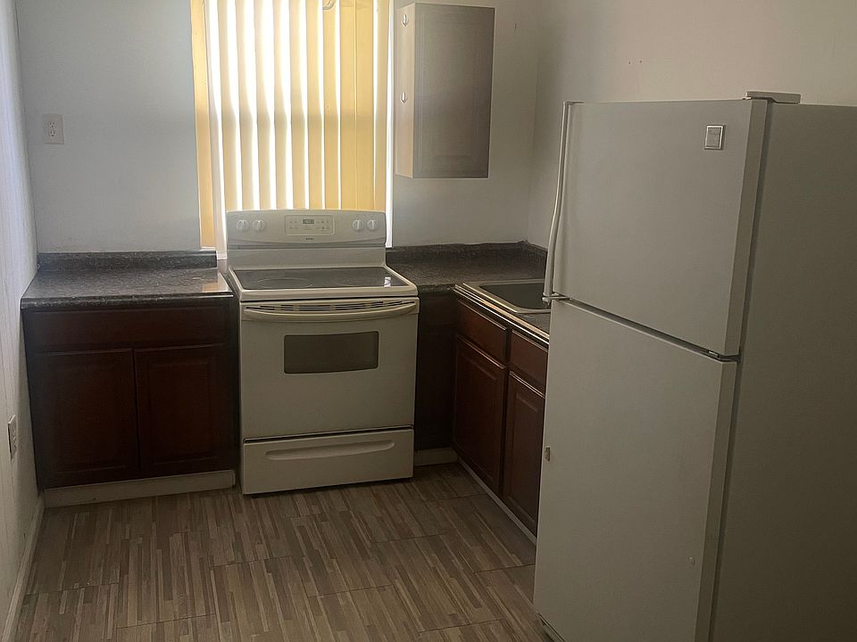 1st image of 6083 Bluegrass Cir