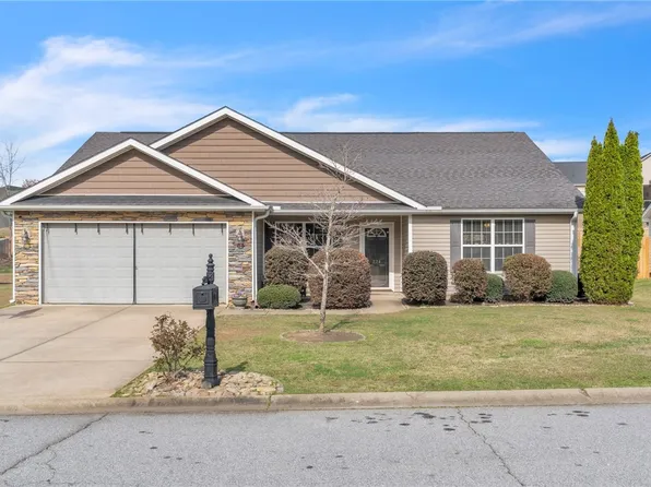 224 Eastpark Way, Easley, SC 29642