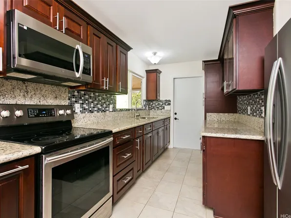 1740 Kamohoalii St, Honolulu, HI 96819