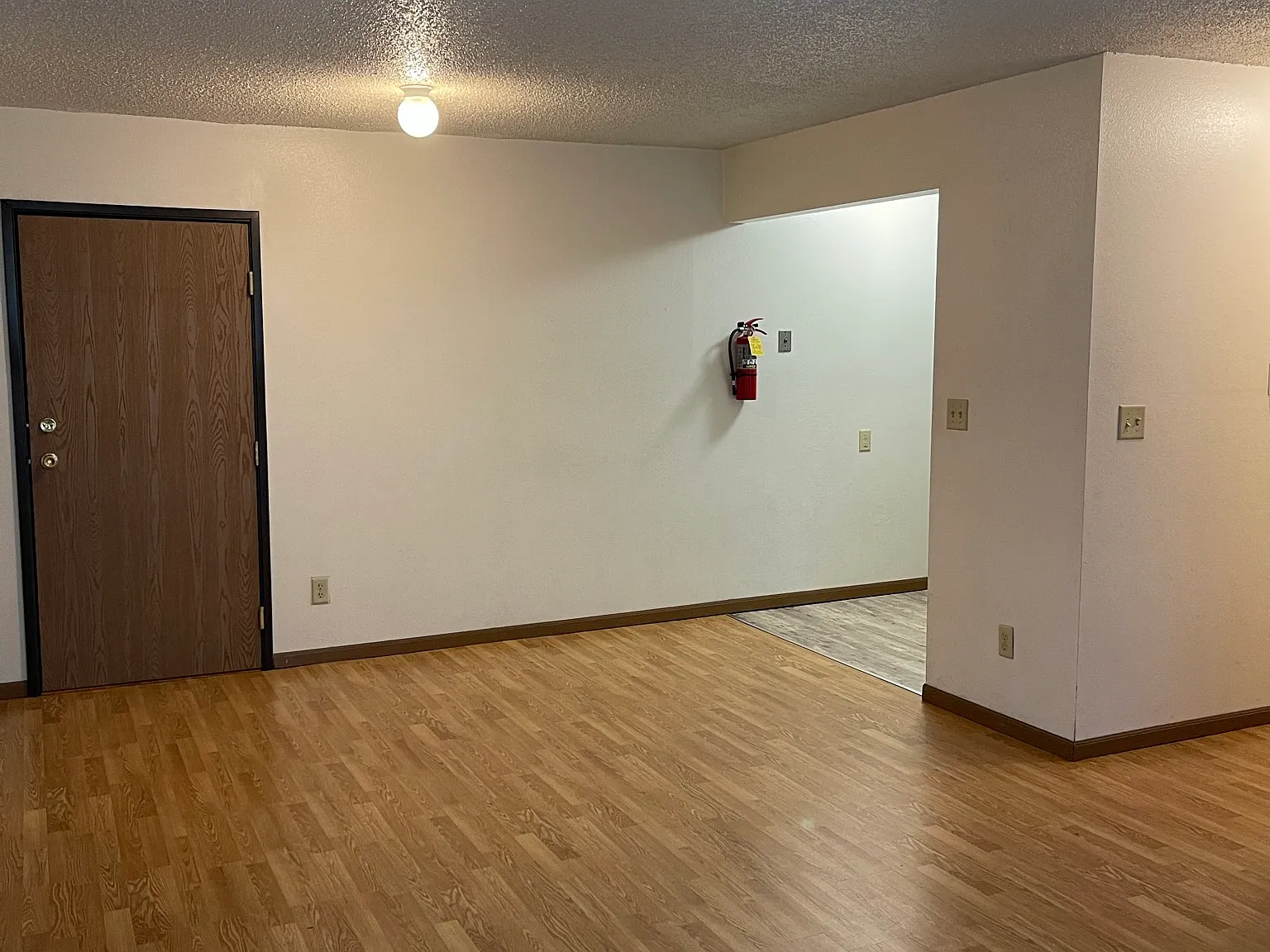 4 bed, $2,470 — Photo 4