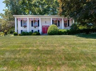 198 S Leavitt Rd, Amherst, OH 44001