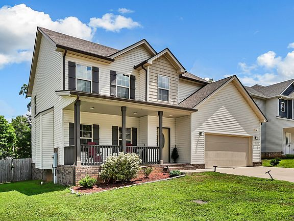 3rd image of 363 Barry Dr