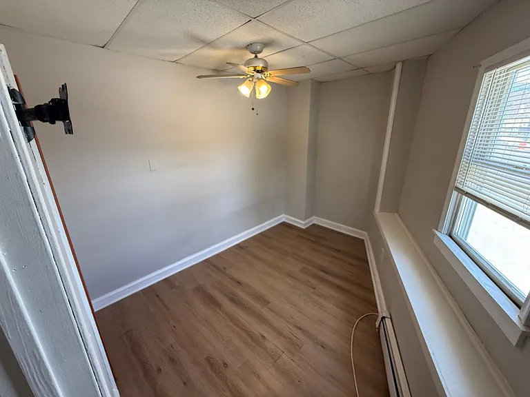 400 North Springfield Road — Photo 8