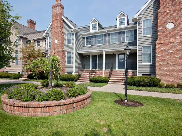 12 Murray Hill Mnr, New Providence, NJ 07974