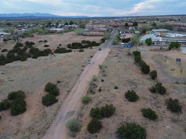4049 Lucia Ln, Santa Fe, NM 87507