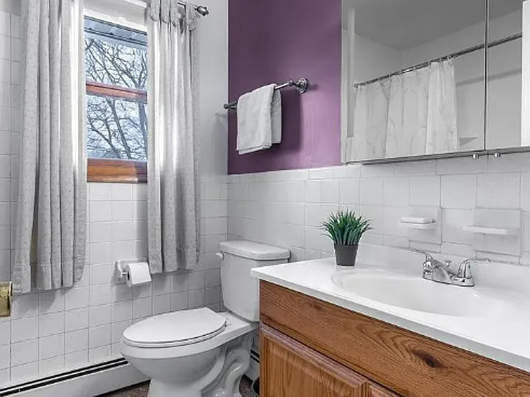 1343 Harris St — Photo 12