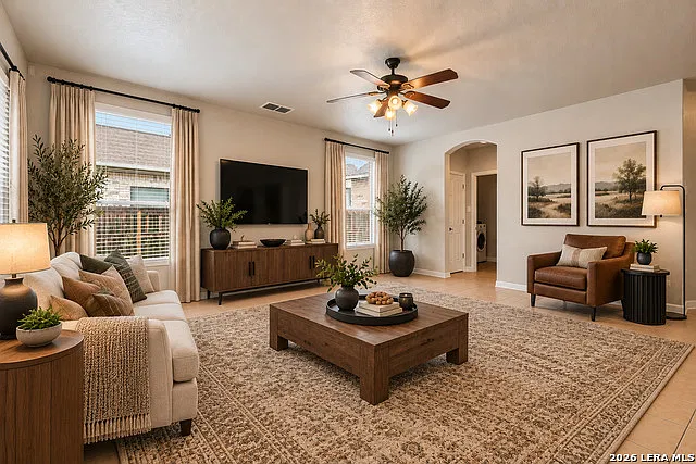 4 bed, 2.5 bath, 2965 sqft, $2,350 — Photo 4