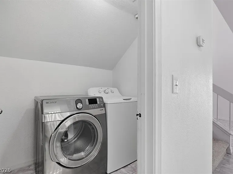 2408 Sage Pointe Cir — Photo 10