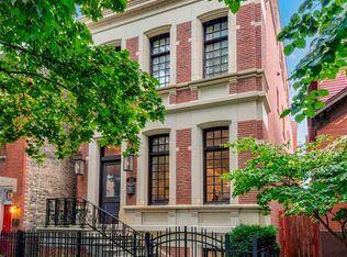 2324 N Wayne Ave, Chicago, IL 60614