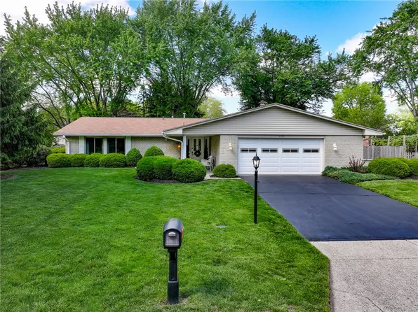 1135 Clintshire Dr, Dayton, OH 45459