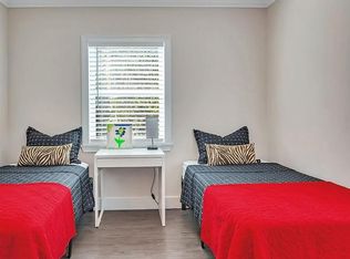 7705 SW 69th Ave, South Miami, FL 33143