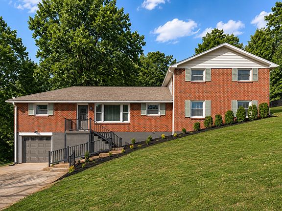2nd image of 1320 Bellshire Dr