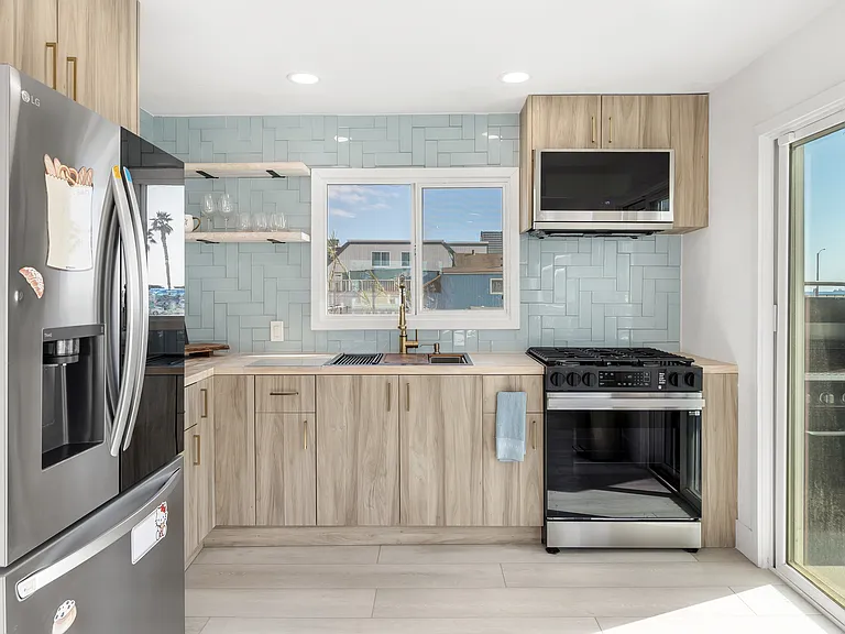 17165 Pacific Coast Hwy #3C — Photo 4