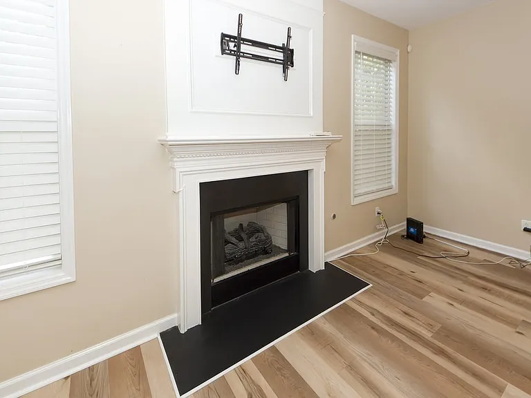 112 Tanglewood Cir — Photo 8