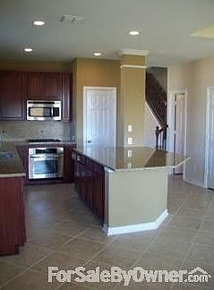 3rd image of 1932 Highland Oaks Dr