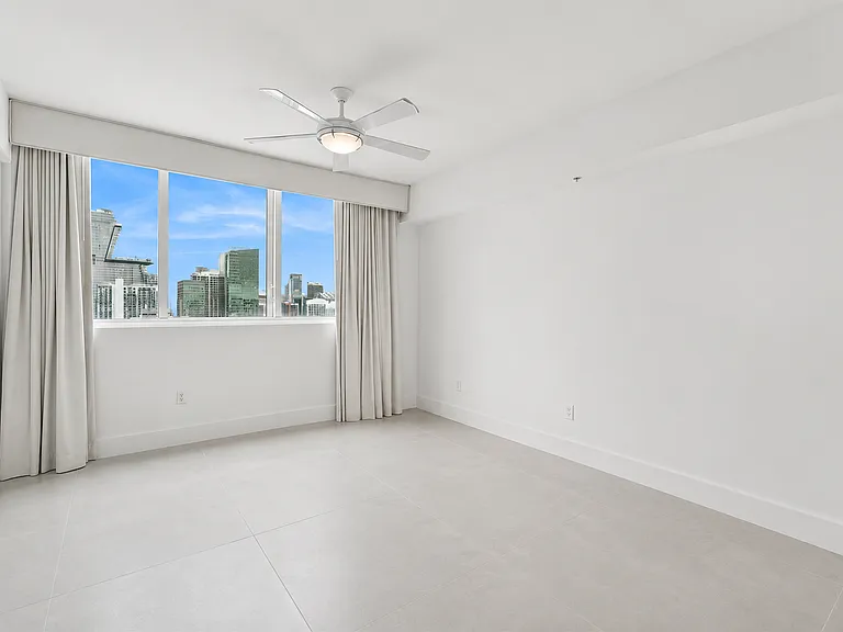 244 Biscayne Blvd #39N — Photo 11