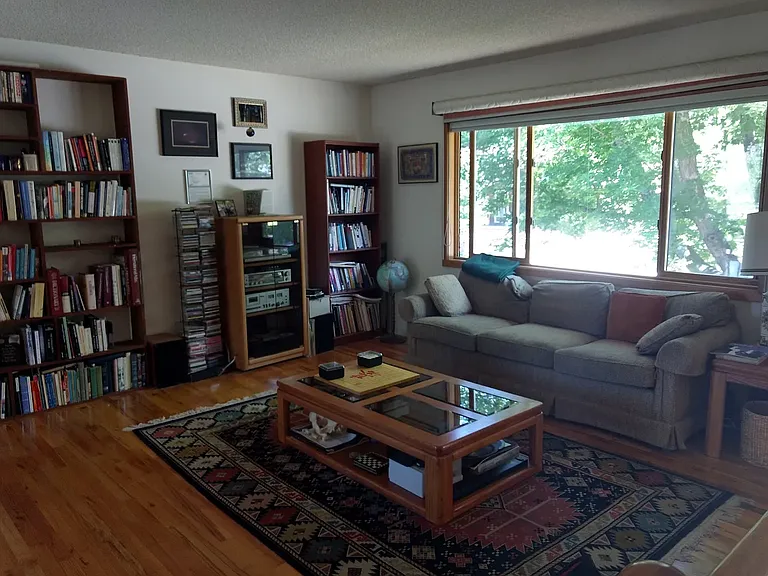 4025 Evans Dr — Photo 6
