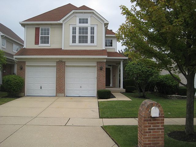 1st image of 2421 Meadowbrook Ln