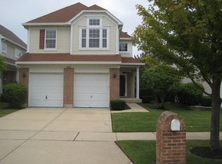 2421 Meadowbrook Ln, Westchester, IL 60154