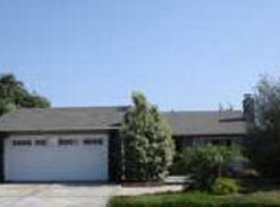 9282 Woodcrest Dr, Huntington Beach, CA 92646
