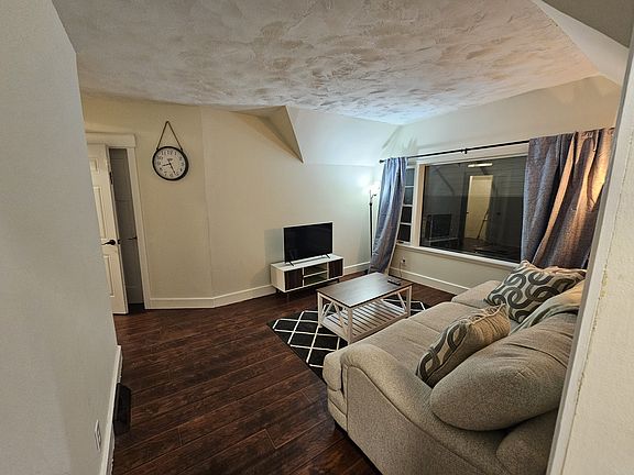 3rd image of 836 S 35th St Unit B