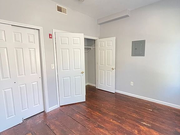 3rd image of 66 Johnston St Floor 2