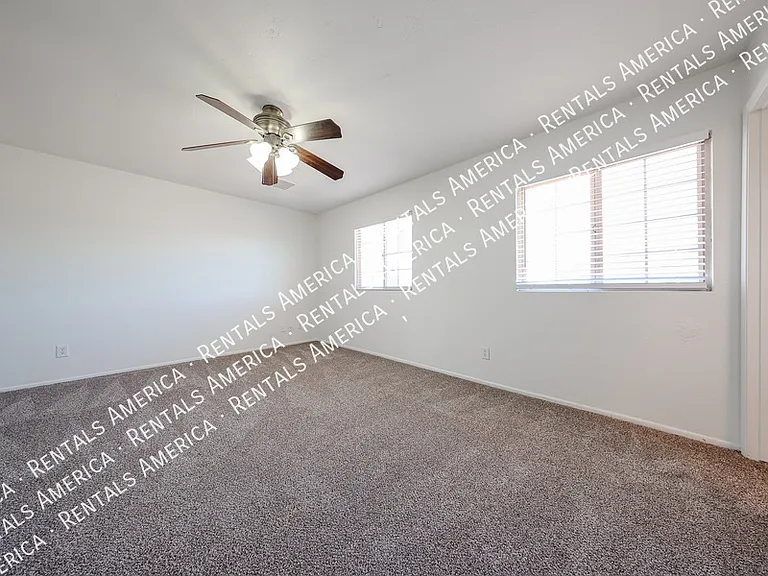 2723 S Estrella Cir — Photo 32